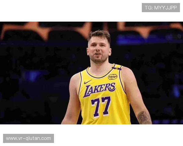 东契奇全明星首轮投票1239518票暂任票王